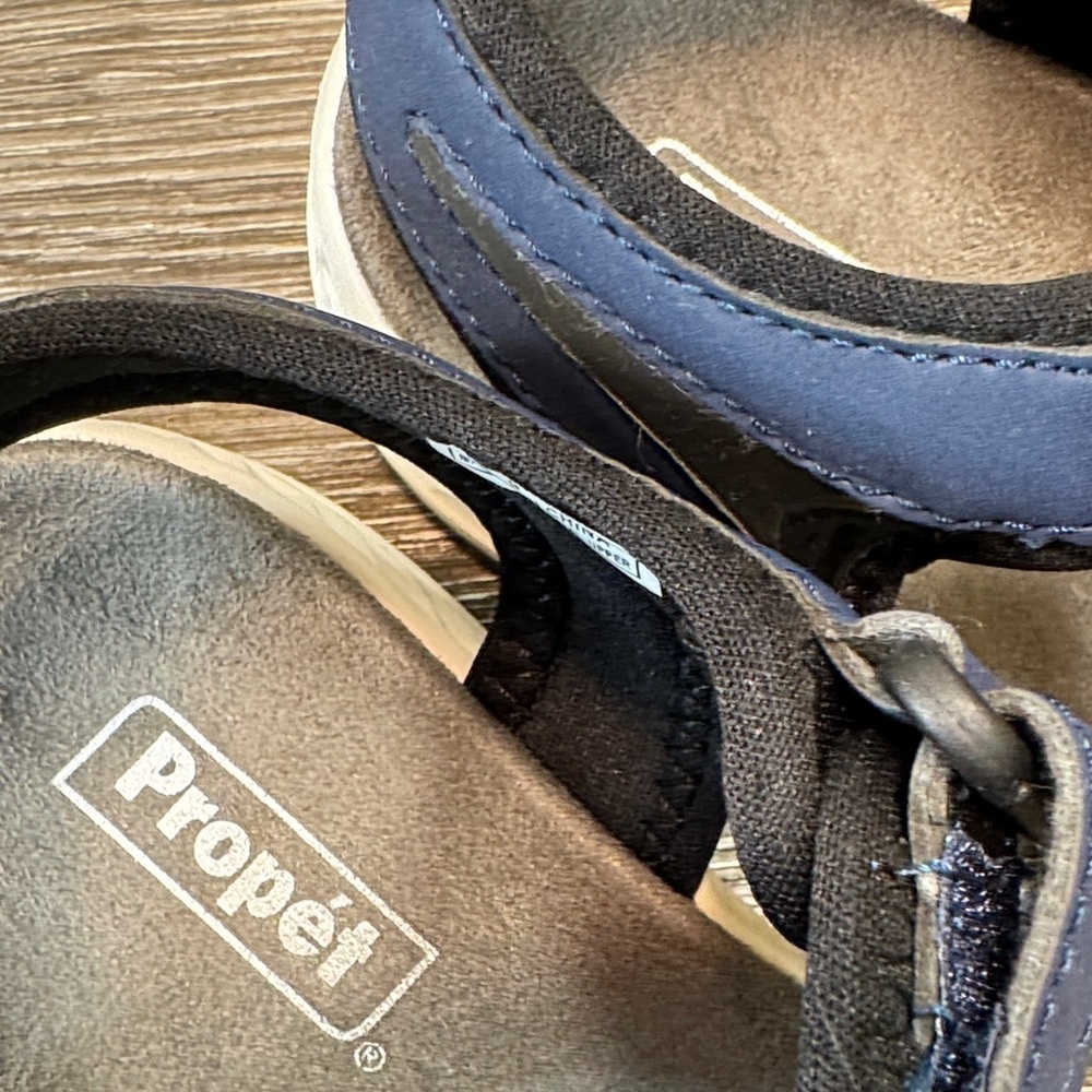 Propet comfort Navy Strap Sandals woman’s size 9 wide (j67) - Picture 2 of 7